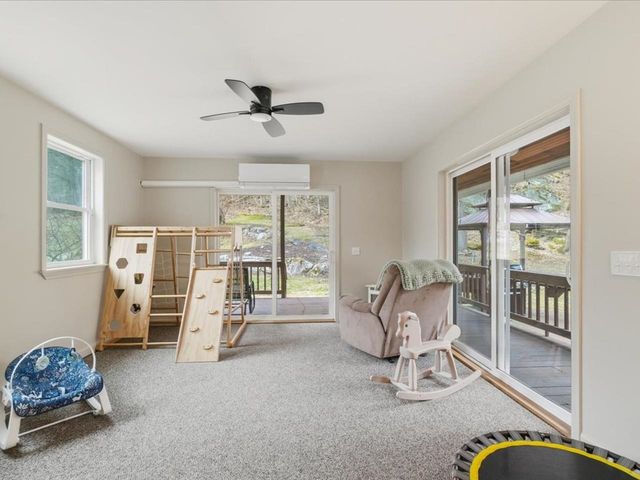 44 Drake Woods Road, Bristol, VT 05443