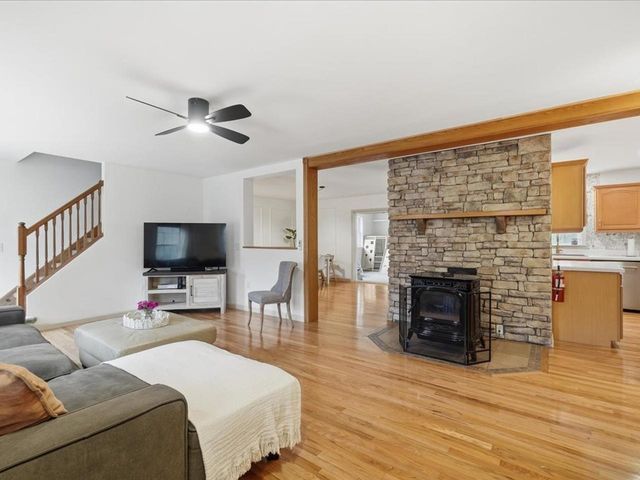44 Drake Woods Road, Bristol, VT 05443
