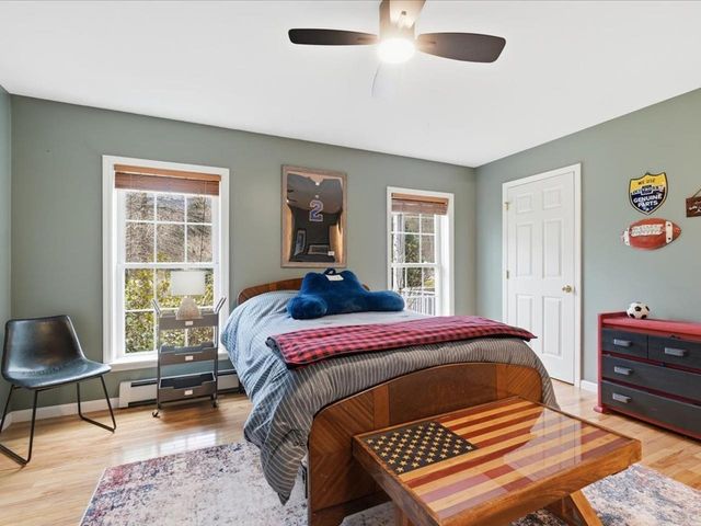 44 Drake Woods Road, Bristol, VT 05443