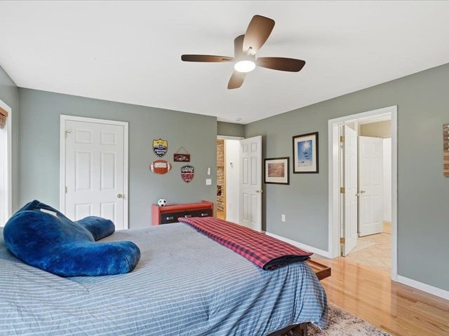 44 Drake Woods Road, Bristol, VT 05443