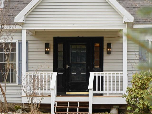 44 Drake Woods Road, Bristol, VT 05443