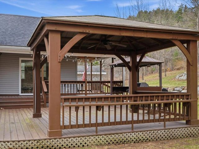 44 Drake Woods Road, Bristol, VT 05443
