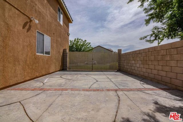 43525 Rucker Street, Lancaster, CA 93535