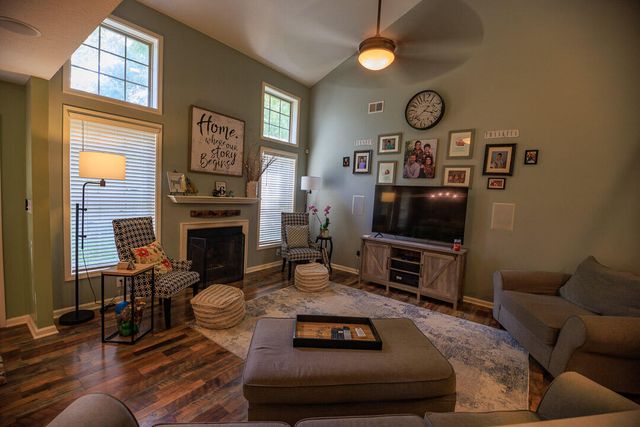 709 Kenova Trace, Lexington, KY 40511
