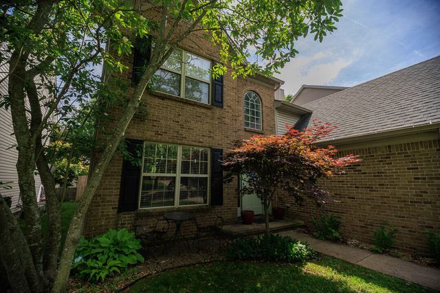 709 Kenova Trace, Lexington, KY 40511
