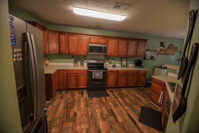 709 Kenova Trace, Lexington, KY 40511