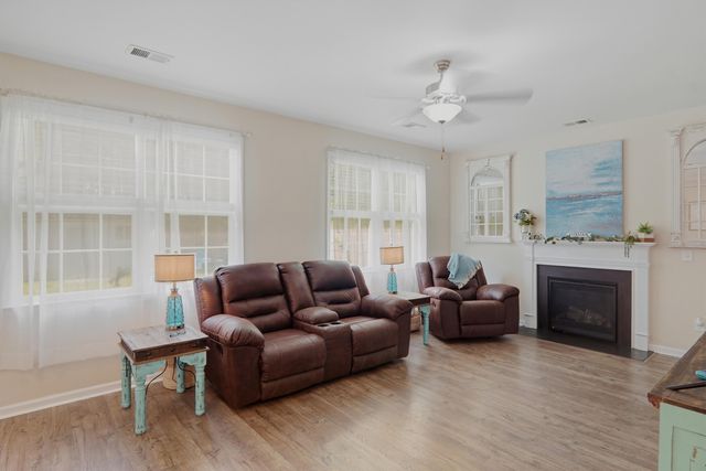 581 Yellow Leaf Lane, Summerville, SC 29486