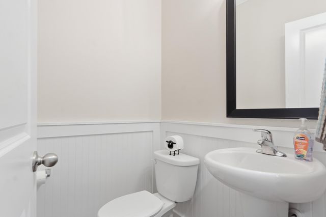 581 Yellow Leaf Lane, Summerville, SC 29486