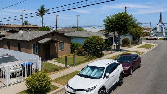 1949 Fruitvale, South El Monte, CA 91733