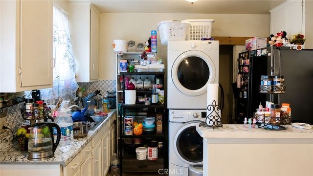 1949 Fruitvale, South El Monte, CA 91733