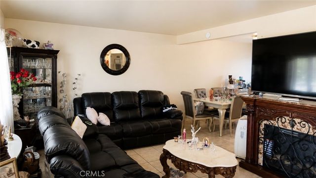 1949 Fruitvale, South El Monte, CA 91733