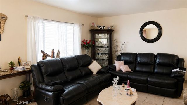 1949 Fruitvale, South El Monte, CA 91733