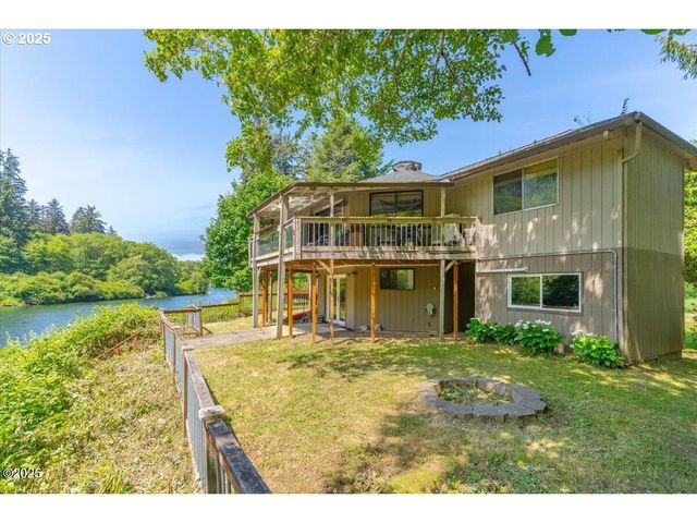5188 S SUMMER Pl, Lincoln City, OR 97367