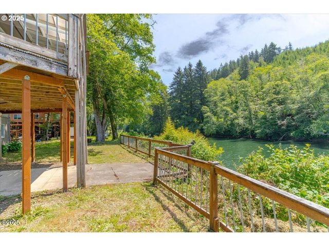 5188 S SUMMER Pl, Lincoln City, OR 97367