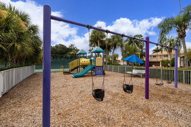 10582 MAPLE CHASE Drive, Boca Raton, FL 33498