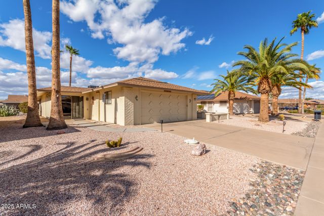12510 W FLAGSTONE Drive, Sun City West, AZ 85375