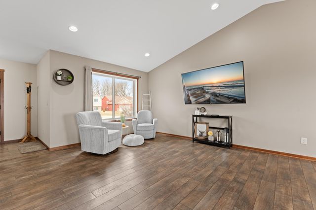 3636 46th Avenue NW, Rochester, MN 55901