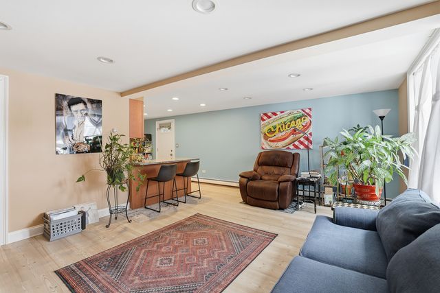 510 W 45th Street, Chicago, IL 60609