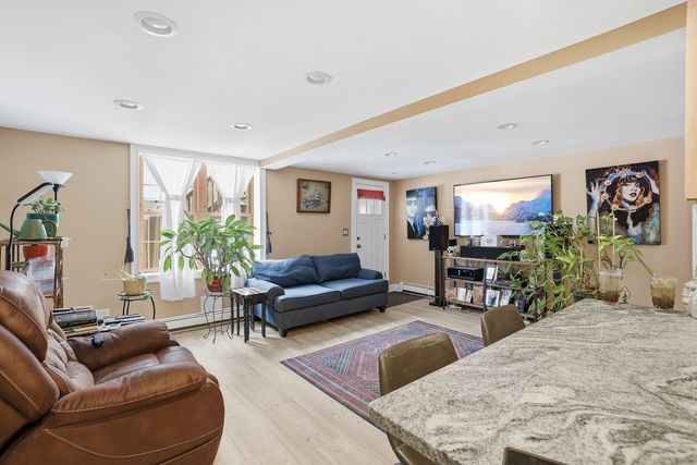 510 W 45th Street, Chicago, IL 60609