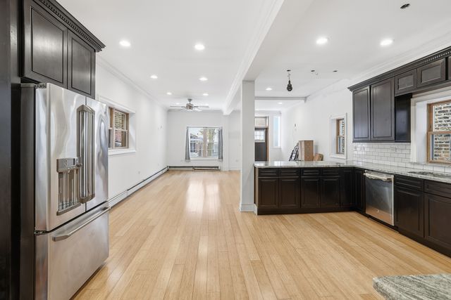 510 W 45th Street, Chicago, IL 60609