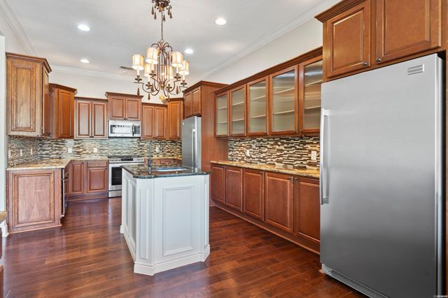 104 Four Oaks Lane, Hot Springs, AR 71901