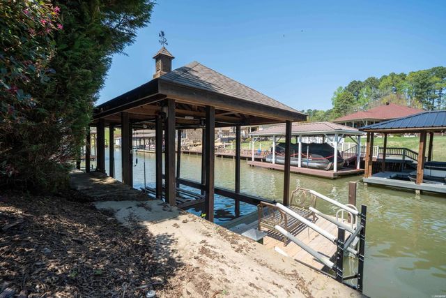 104 Four Oaks Lane, Hot Springs, AR 71901