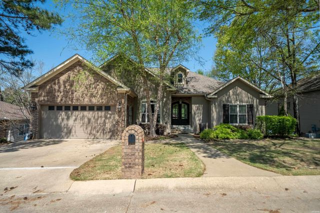 104 Four Oaks Lane, Hot Springs, AR 71901