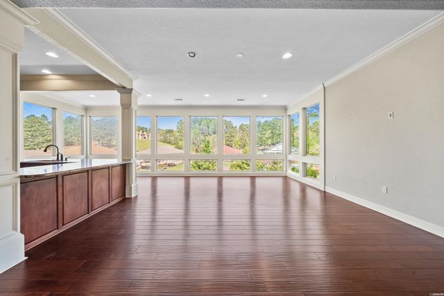 104 Four Oaks Lane, Hot Springs, AR 71901