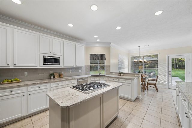 14530 Millhouse Road, Pinehurst, TX 77362