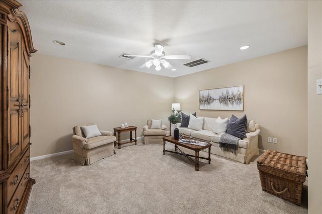 14530 Millhouse Road, Pinehurst, TX 77362