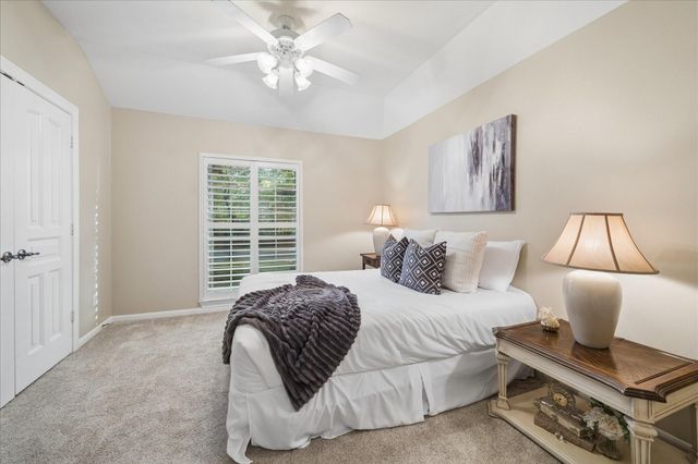 14530 Millhouse Road, Pinehurst, TX 77362