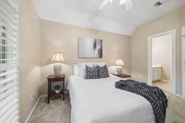 14530 Millhouse Road, Pinehurst, TX 77362