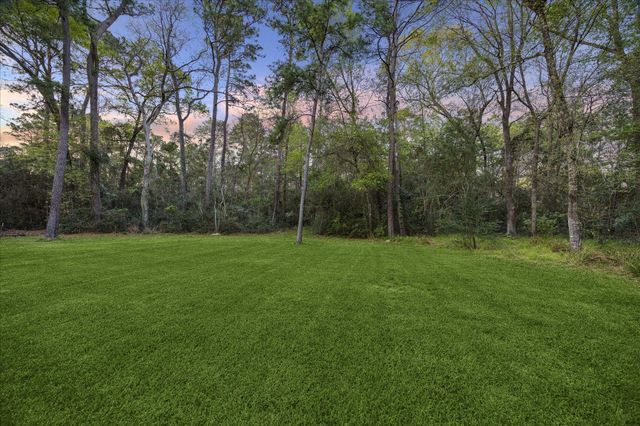 14530 Millhouse Road, Pinehurst, TX 77362