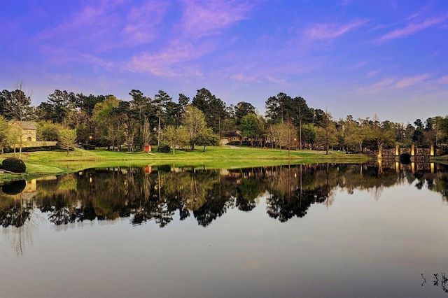 14530 Millhouse Road, Pinehurst, TX 77362