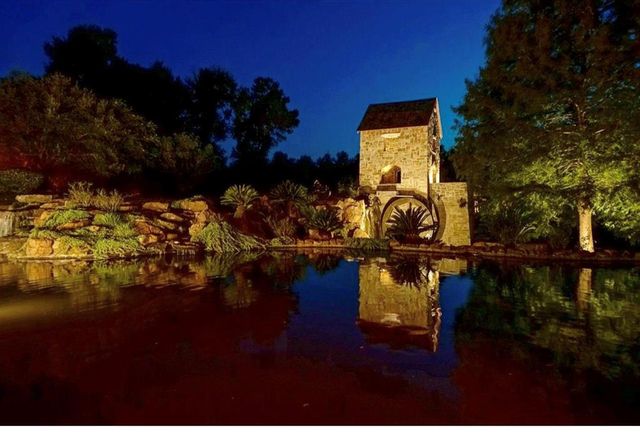 14530 Millhouse Road, Pinehurst, TX 77362