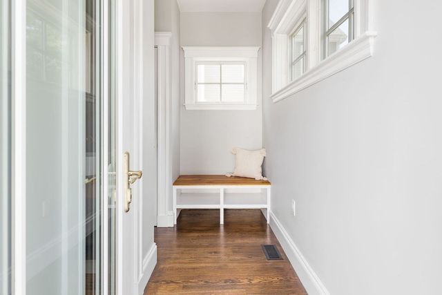 11 Mayo Ave, Needham, MA 02492