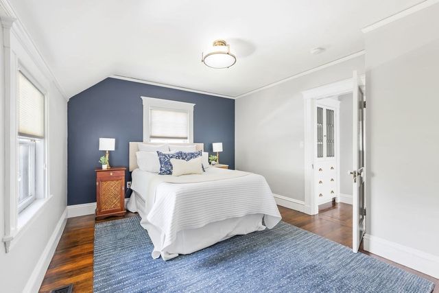 11 Mayo Ave, Needham, MA 02492