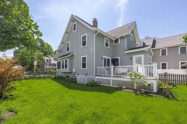 11 Mayo Ave, Needham, MA 02492