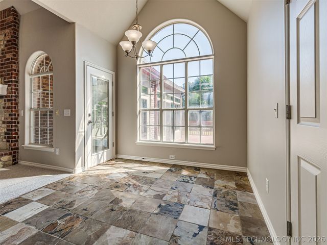 12591 Longhorn Court, Glenpool, OK 74033