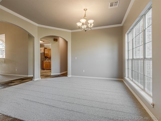 12591 Longhorn Court, Glenpool, OK 74033