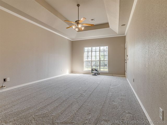 12591 Longhorn Court, Glenpool, OK 74033