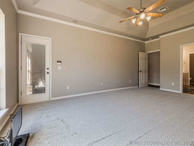 12591 Longhorn Court, Glenpool, OK 74033