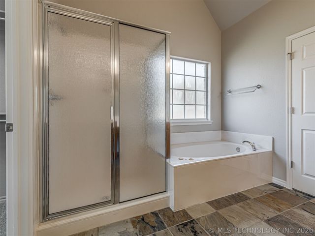 12591 Longhorn Court, Glenpool, OK 74033