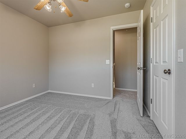 12591 Longhorn Court, Glenpool, OK 74033