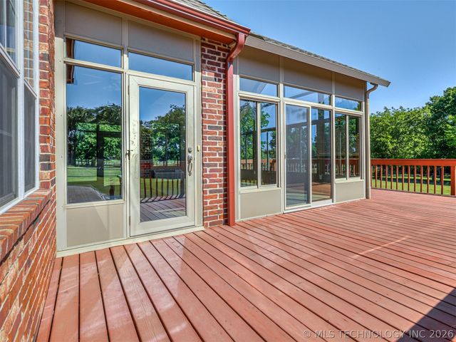12591 Longhorn Court, Glenpool, OK 74033