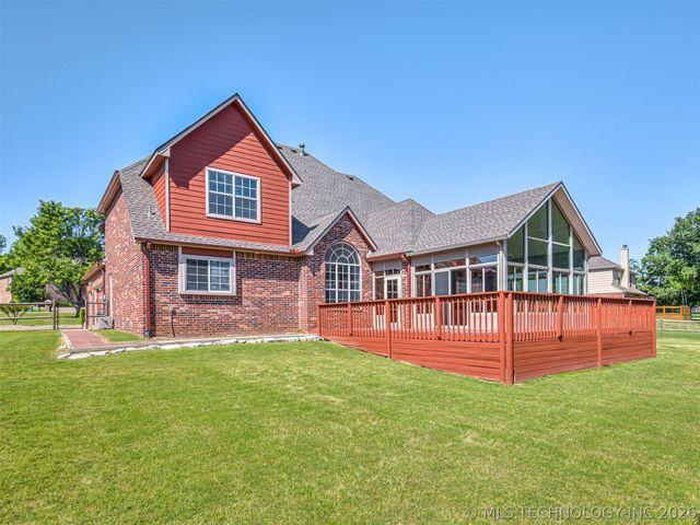 12591 Longhorn Court, Glenpool, OK 74033