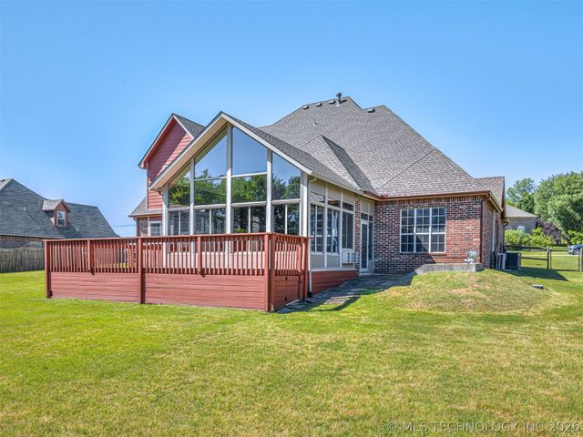 12591 Longhorn Court, Glenpool, OK 74033