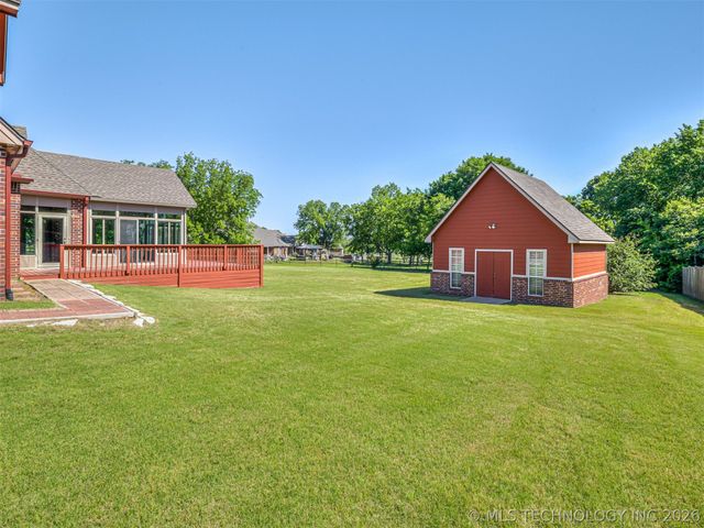 12591 Longhorn Court, Glenpool, OK 74033