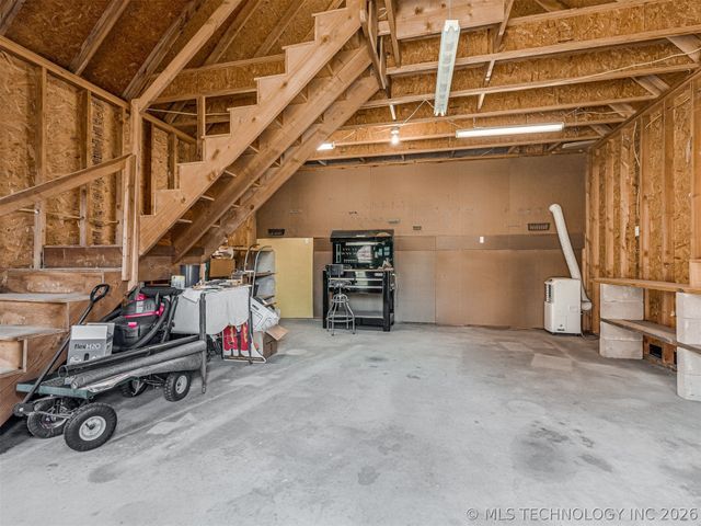 12591 Longhorn Court, Glenpool, OK 74033