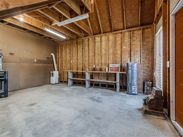 12591 Longhorn Court, Glenpool, OK 74033